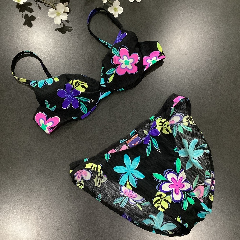 Vintage Jantzen High Waist Underwire Bright Floral Bikini Set High Leg 90s